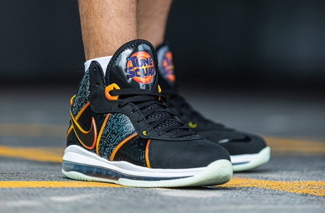 zapatillas lebron james space jam